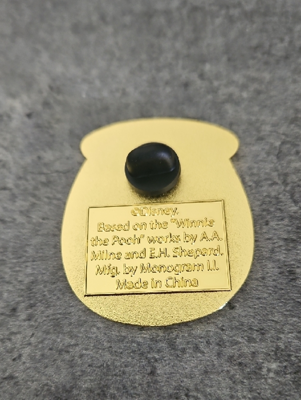 Disney Winnie the Pooh Enamel Pin - Picture 3 of 3